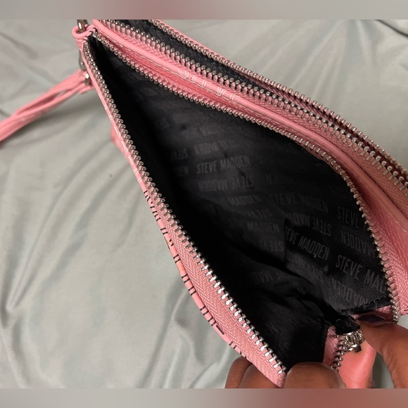 Never worn. - Picture 3 of 4